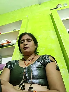 Hot-piuy online show from October 29, 4:06 pm