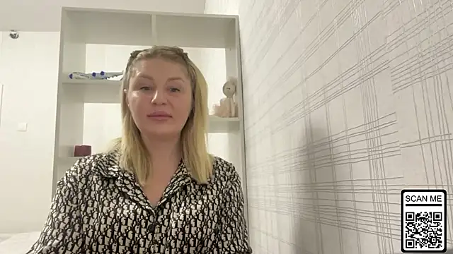 Blondie xoxoxo online show from February 28, 6:40 pm