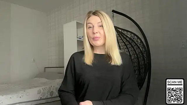 Blondie xoxoxo online show from March 29, 10:28 am