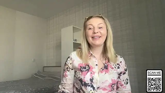 Blondie xoxoxo online show from March 20, 8:26 am