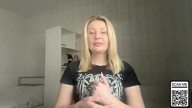 Blondie xoxoxo online show from March 4, 10:56 am