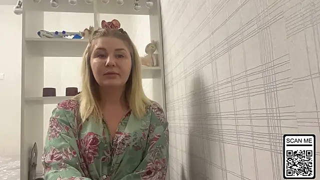 Blondie xoxoxo online show from January 14, 2:53 pm