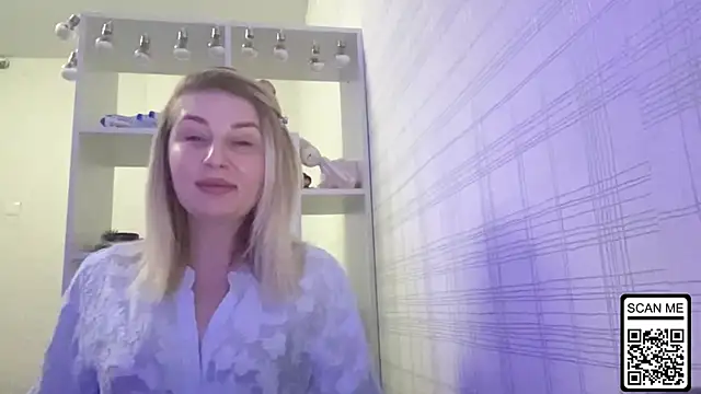 Blondie xoxoxo online show from January 7, 5:18 pm