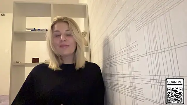 Snapshot of Blondie_xoxoxo chatting on October 26, 2:50 pm Blondie xoxoxo online show from October 26, 2:50 pm