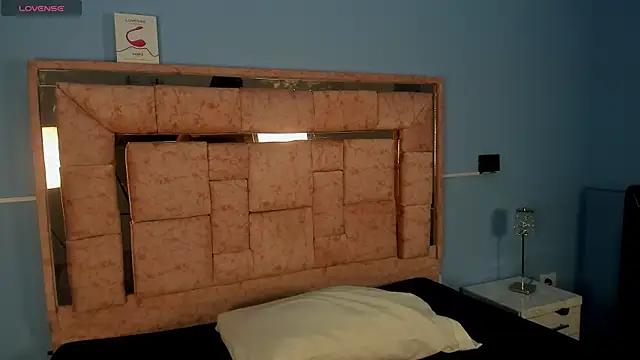 LICKY LOV online show from November 7, 3:11 am