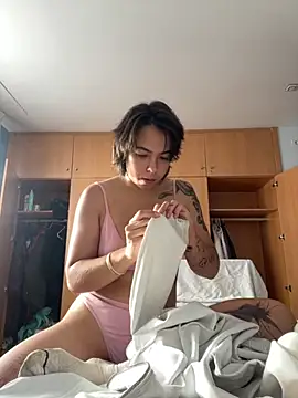 Kitty5348 online show from October 17, 7:44 am
