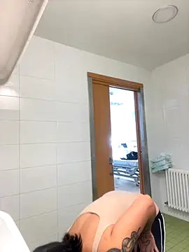 Snapshot of Kitty5348 chatting on October 26, 8:37 am Kitty5348 online show from October 26, 8:37 am