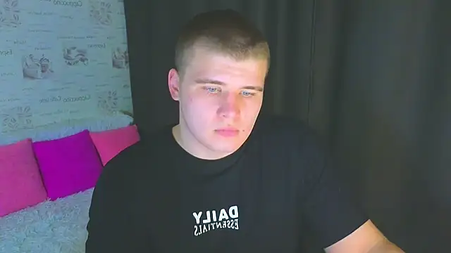 kittenmurr online show from September 28, 9:11 pm