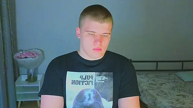 kittenmurr online show from November 2, 10:26 pm