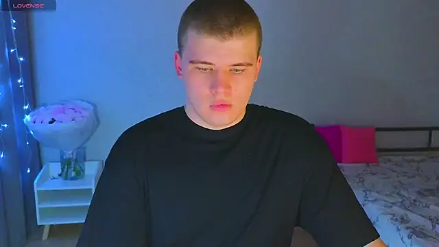 kittenmurr online show from October 20, 12:17 pm