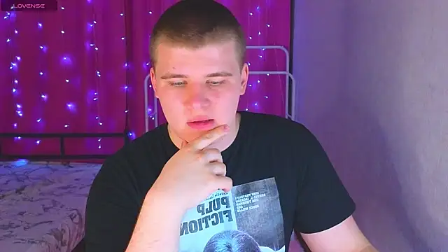 kittenmurr online show from April 6, 4:52 pm