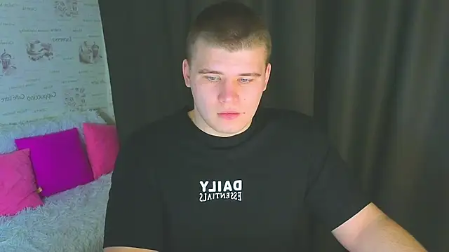 kittenmurr online show from September 29, 7:41 pm