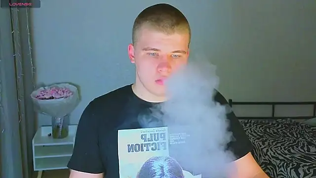 kittenmurr online show from October 31, 8:27 pm