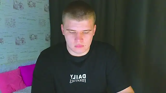 kittenmurr online show from September 26, 11:33 pm