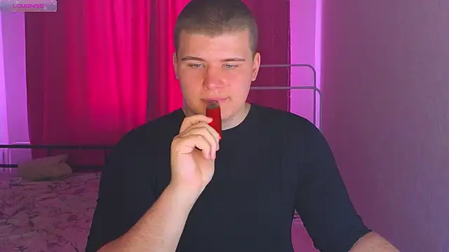 kittenmurr online show from April 14, 10:31 am