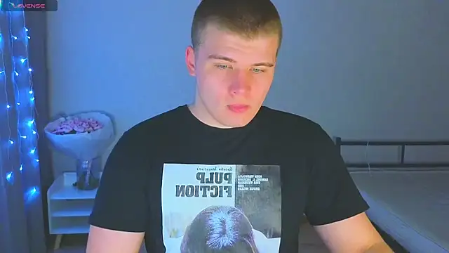 kittenmurr online show from November 6, 8:13 pm