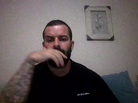 Snapshot of kean2365 chatting on February 10, 8:52 pm kean2365 online show from February 10, 8:52 pm