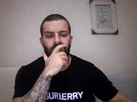 Snapshot of kean2365 chatting on February 8, 10:18 pm kean2365 online show from February 8, 10:18 pm