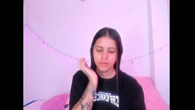 Abby roussee online show from October 27, 2:40 pm