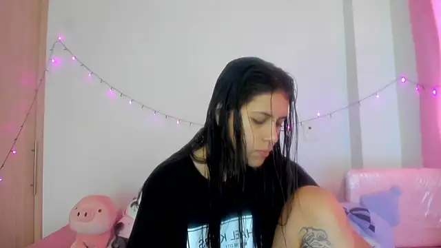 Abby roussee online show from November 3, 1:04 pm