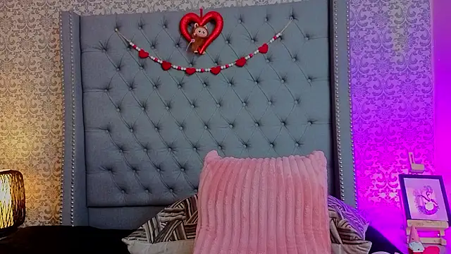 Abby roussee online show from February 20, 9:17 pm