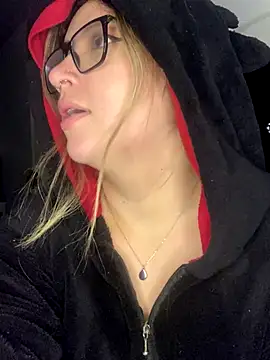 Blair Bunnyy online show from January 8, 7:58 am