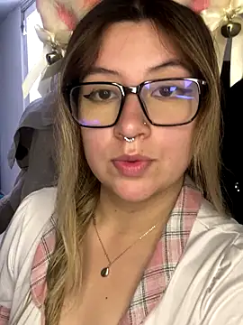 Blair Bunnyy online show from December 14, 6:13 pm