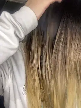 Blair Bunnyy online show from April 15, 5:13 am