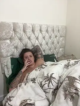 Charsworld online show from December 19, 9:33 am