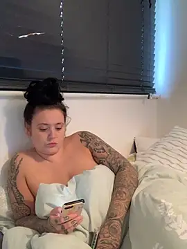 Charsworld online show from April 2, 9:05 am