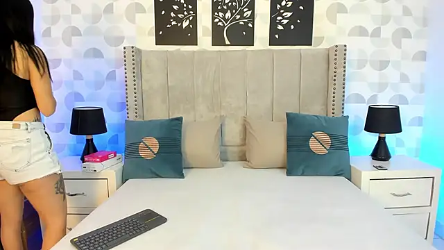 natasha moreno online show from February 21, 12:40 pm