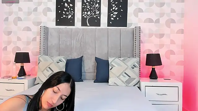 natasha moreno online show from November 17, 12:31 pm