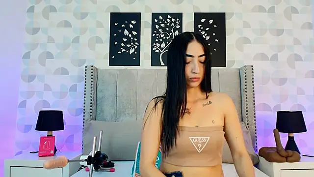 Snapshot of natasha_moreno chatting on June 4, 12:32 pm natasha moreno online show from June 4, 12:32 pm