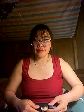 Snapshot of sexybaby_00 chatting on October 10, 12:28 pm sexybaby 00 online show from October 10, 12:28 pm