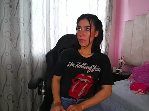 DarlingDuchess  online show from September 19, 2:43 pm