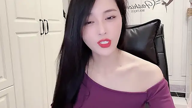 Snapshot of Ianxuan chatting on October 4, 1:23 pm Ianxuan online show from October 4, 1:23 pm
