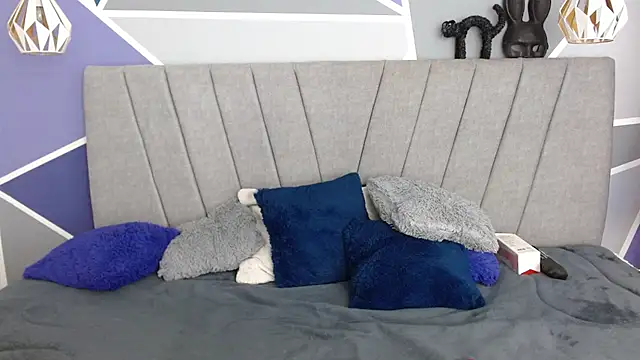 Snapshot of NatiHoran chatting on November 23, 11:48 pm NatiHoran online show from November 23, 11:48 pm