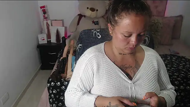 patty squirt  online show from October 1, 2:38 am