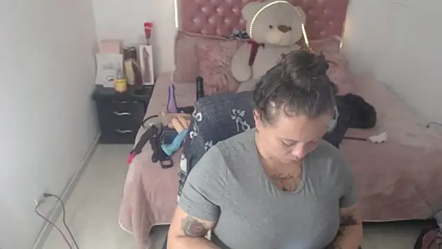 patty squirt  online show from April 8, 12:39 pm