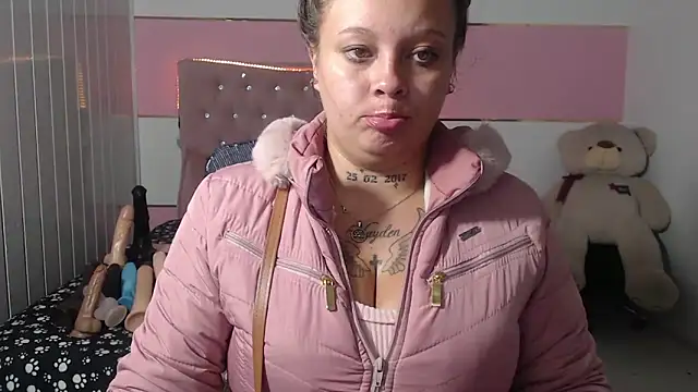 patty squirt  online show from March 8, 2:45 am