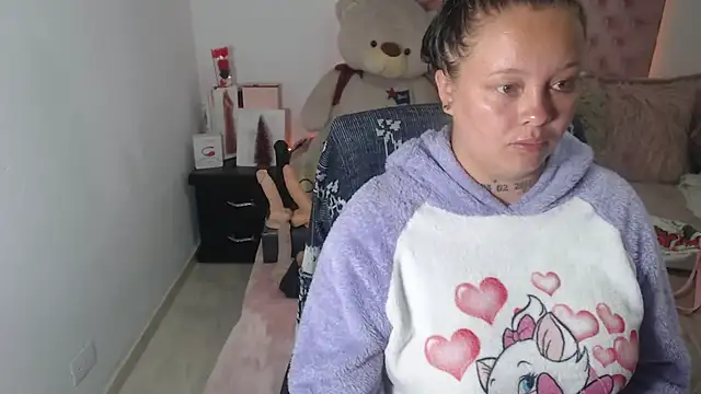 patty squirt  online show from October 8, 2:02 am