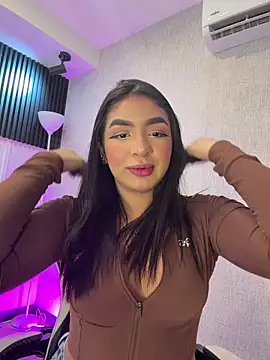 jenn fit online show from March 28, 6:25 am