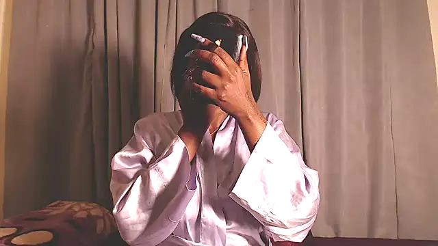 Snapshot of Yummychoklit chatting on October 20, 5:13 pm Yummychoklit online show from October 20, 5:13 pm