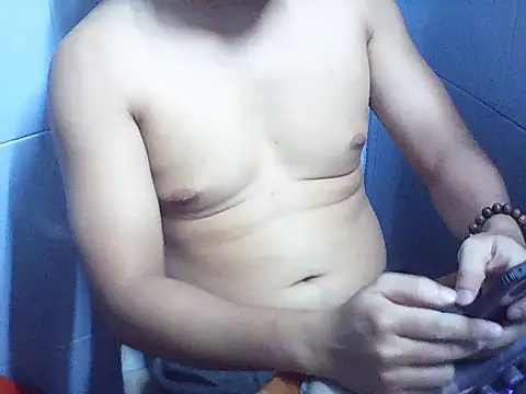 Snapshot of ANonngDan79 chatting on February 2, 4:28 pm ANonngDan79 online show from February 2, 4:28 pm