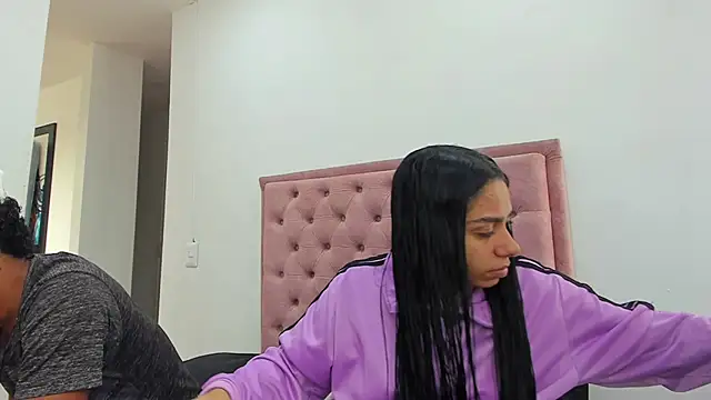 Snapshot of violet_and_myers chatting on September 20, 1:38 pm violet and myers online show from September 20, 1:38 pm