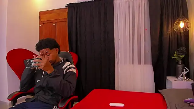 violet and myers online show from November 30, 11:22 am