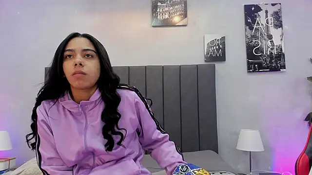 violet and myers online show from November 13, 11:47 am