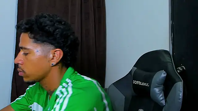 violet and myers online show from April 12, 6:49 am