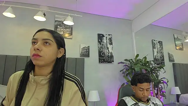 violet and myers online show from October 26, 1:44 pm