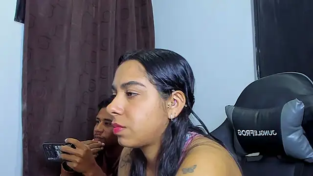 violet and myers online show from January 13, 8:24 pm